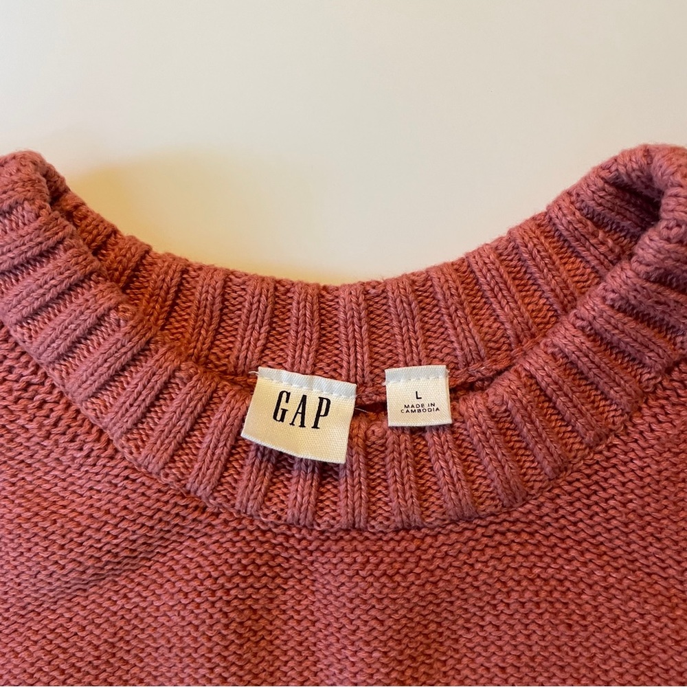 Brand New Women’s GAP Sweater size L